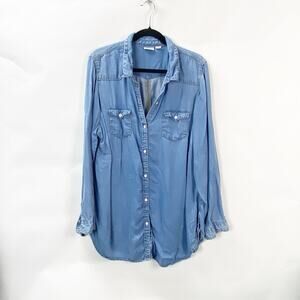 2/$30 CATO 18 / 20W Plus Womens Blue Chambray Long Sleeve Button-Up Shirt